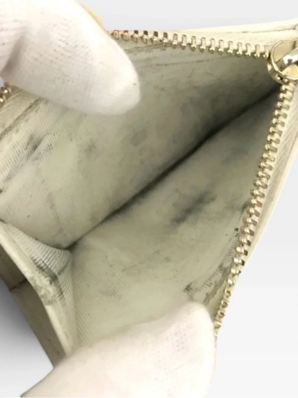 ✨🛍️ Christian Dior Pink and Cream Leather 30 Montaigne Compact Wallet